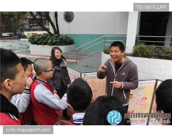 多特蒙德俱乐部推出青少年反网络暴力教育项目，覆盖全市学校。