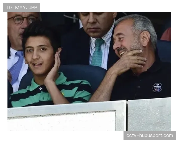 西甲举办“足球友谊”活动，邀请难民儿童体验职业俱乐部训练